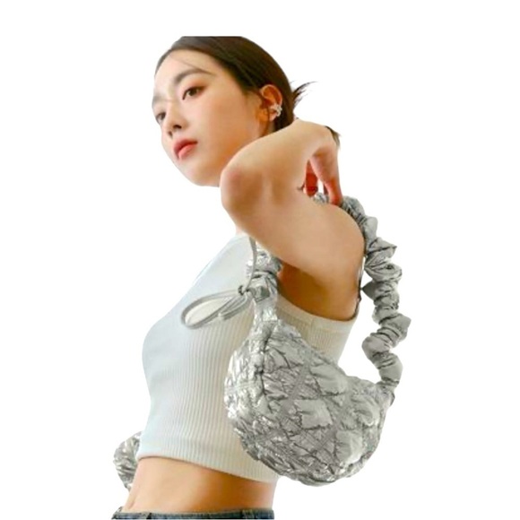 Authentic CARLYN Mini Poing Casual Style Unisex SILVER Nylon Streetwear … - Picture 15 of 16